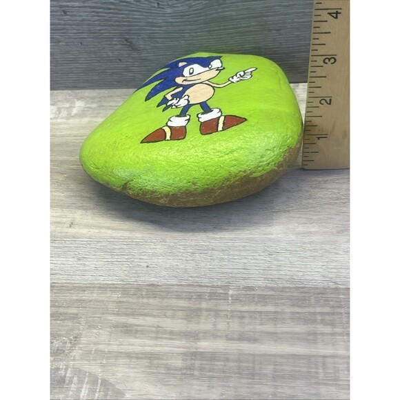 Hand Painted Art Rock Garden Sonic the Hedgehog Paperweight OOAK - Picture 8 of 8